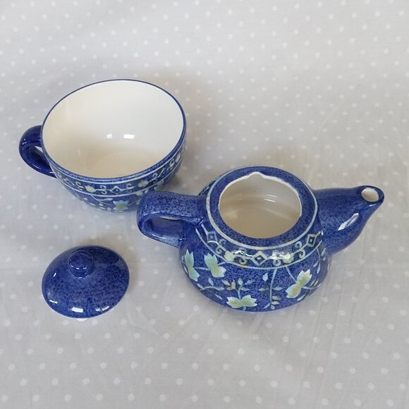 Cost Plus World Market Blue Floral One Cup Ceramic Teapot and Stackable Mug - Picture 4 of 7